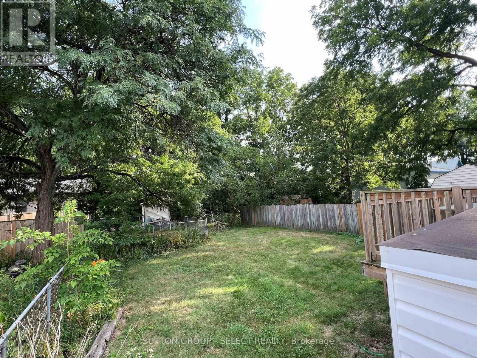 20 Saunby Street, London North, Ontario  N6G 1A3 - Photo 14 - X12339353