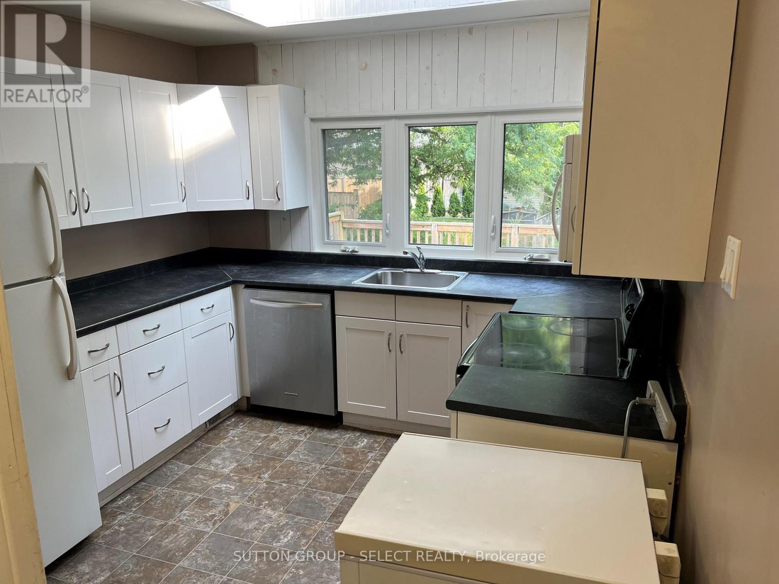 Property at 20 SAUNBY STREET image 3