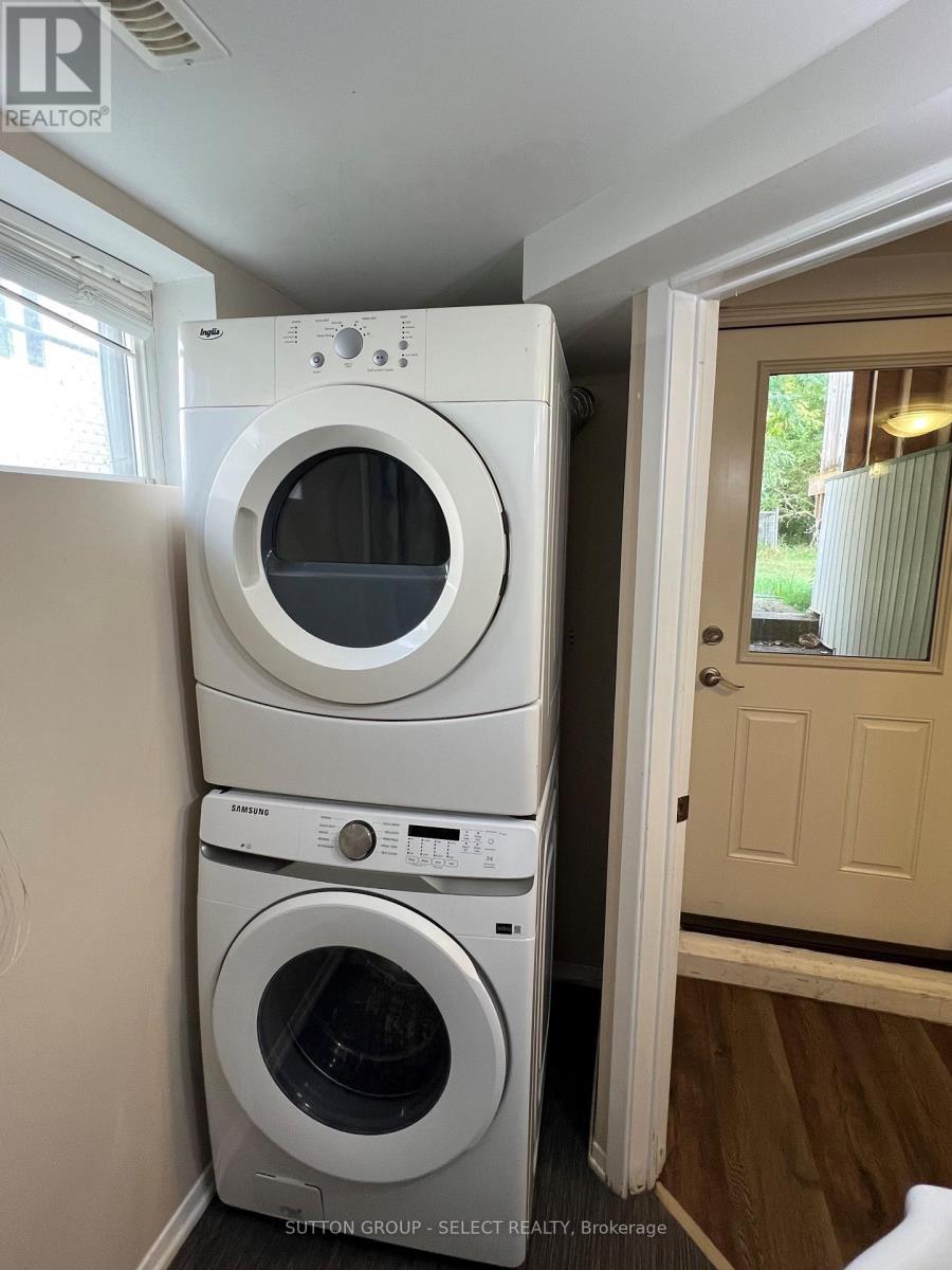 20 Saunby Street, London North, Ontario  N6G 1A3 - Photo 7 - X12339353