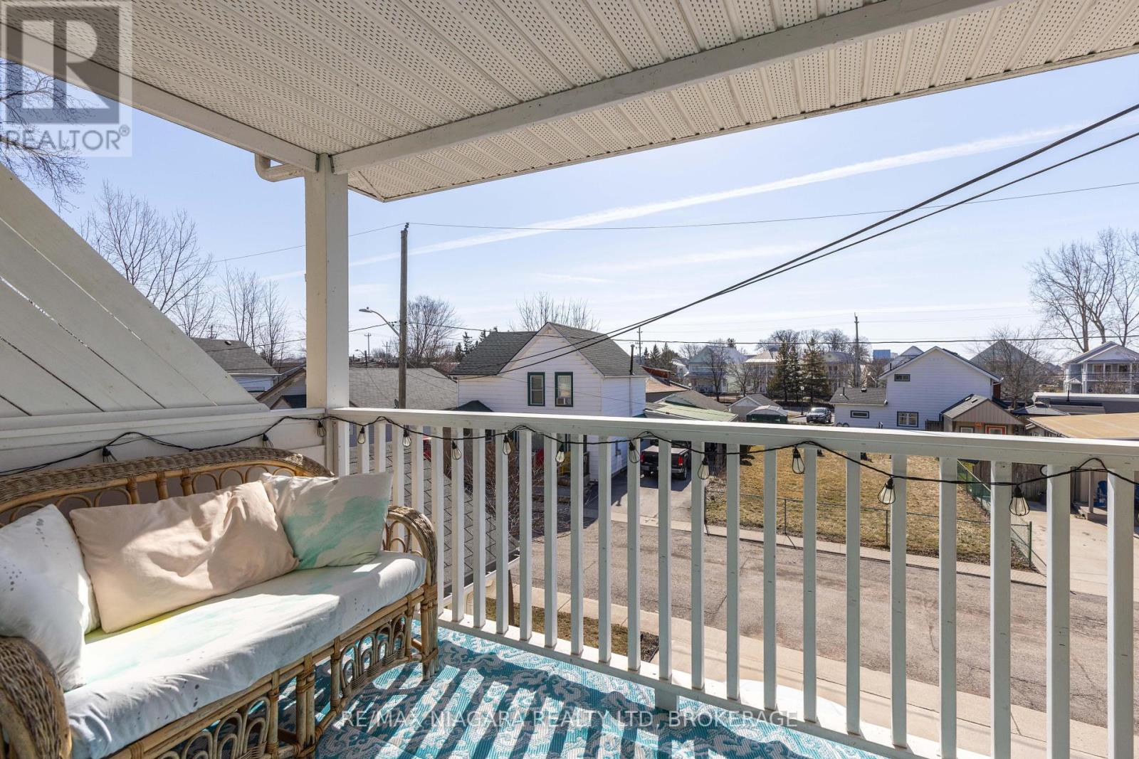 203 Cambridge Road E, Fort Erie, Ontario  L0S 1B0 - Photo 21 - X12294351