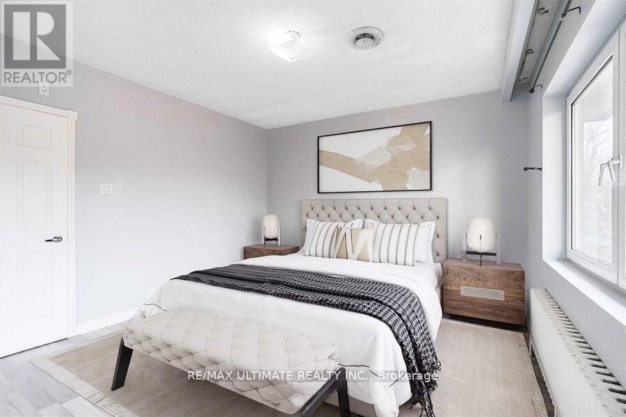 745 Coxwell Avenue, Toronto, Ontario  M4C 3C5 - Photo 14 - E12339257