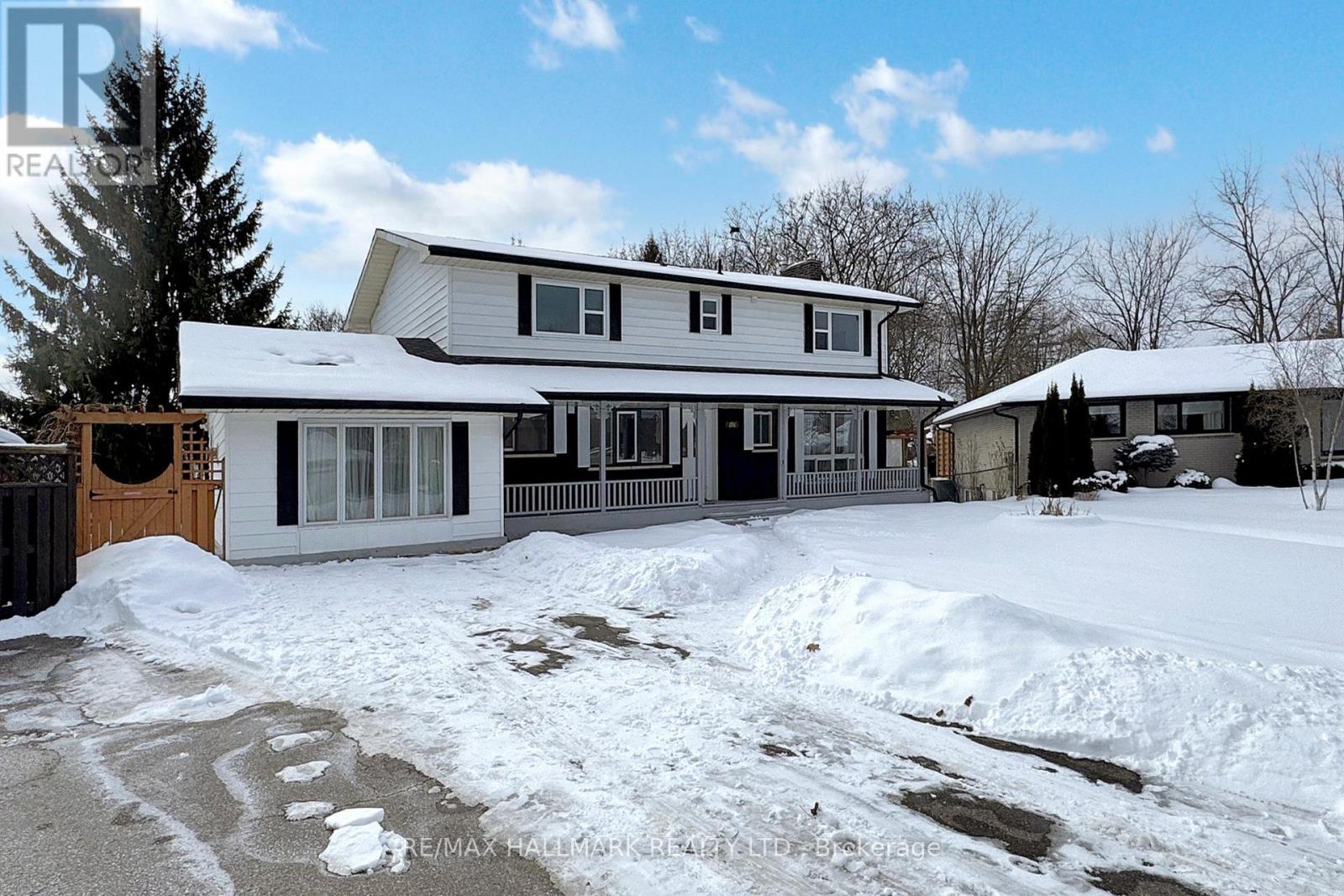 696 Jasmine Crescent, Oshawa, Ontario  L1G 3C3 - Photo 3 - E12339328