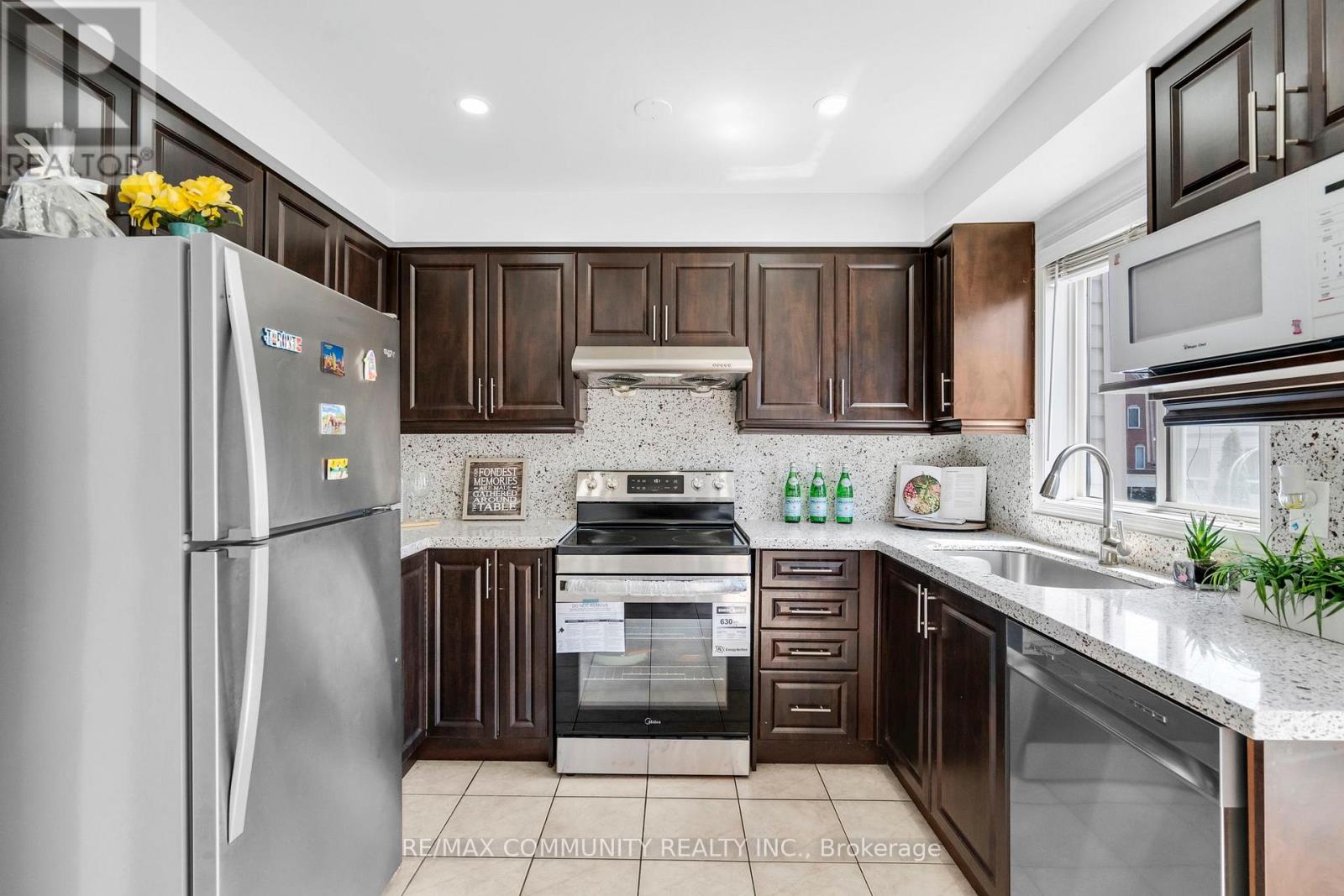49 Mcgonigal Lane, Ajax, Ontario  L1T 4H1 - Photo 17 - E12339334