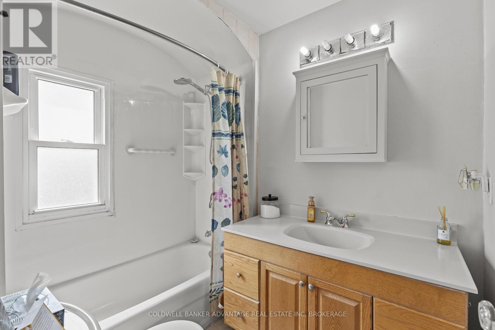 475 Wallace Avenue N, Welland, Ontario  L3B 1R3 - Photo 29 - X12339394