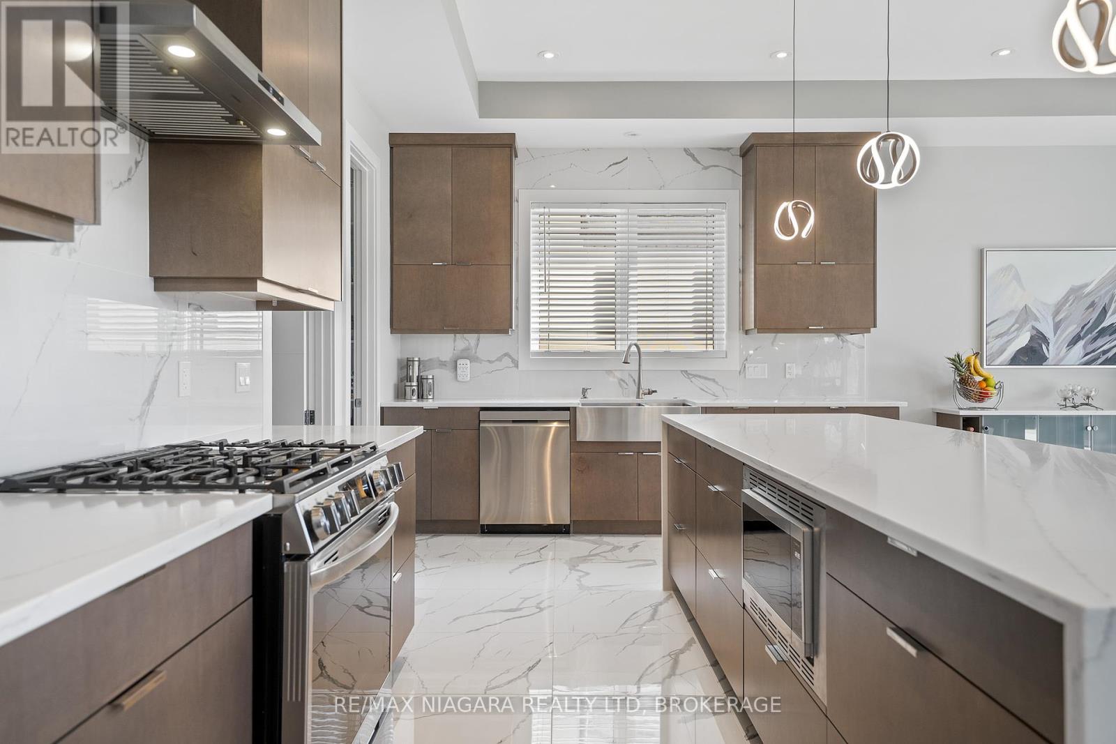 90 Millpond Road, Niagara-On-The-Lake, Ontario  L0S 1J1 - Photo 17 - X12339430