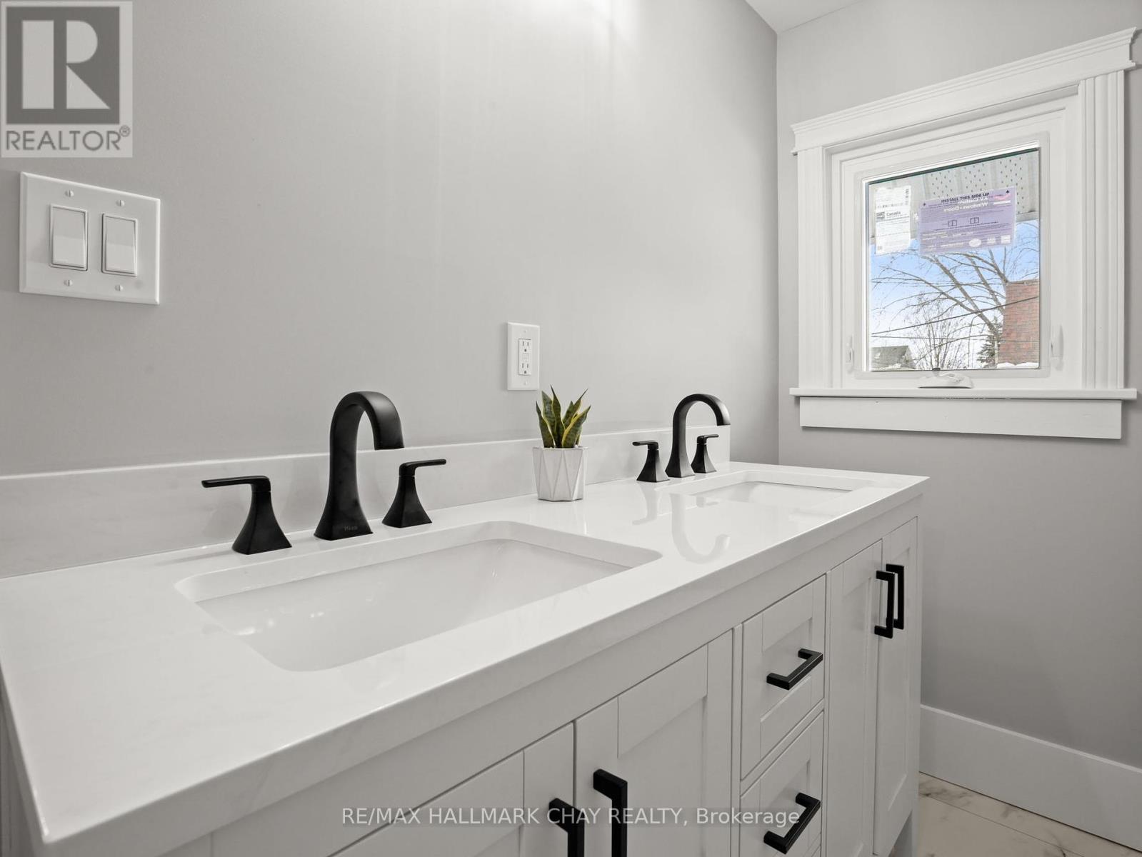 14 Wilson Street, New Tecumseth, Ontario  L0G 1W0 - Photo 29 - N12339239