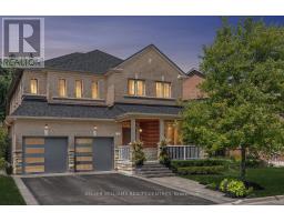 72 POINTON STREET, Aurora, Ontario