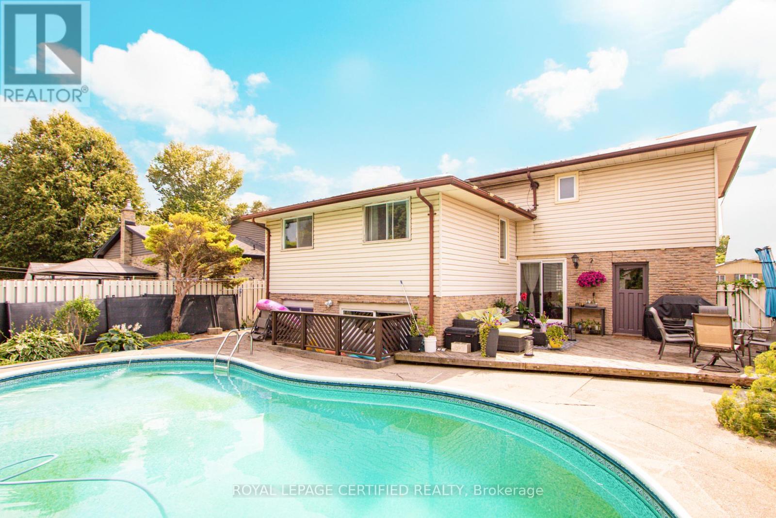 Property at 451 LAMPMAN PLACE image 2