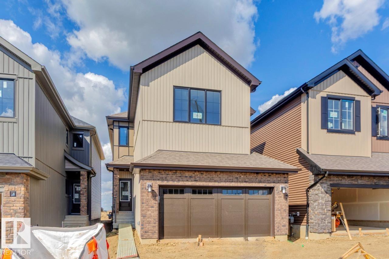 Property at 10 Chartres CL image 2
