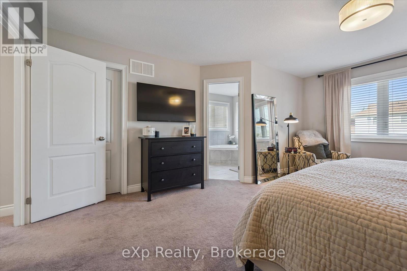 15 Ryan Street, Centre Wellington, Ontario  N1M 0C9 - Photo 28 - X12339381