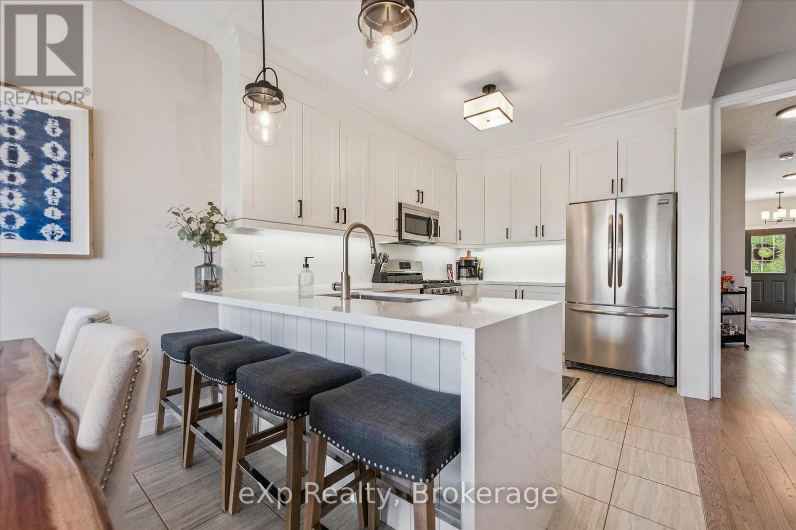 15 Ryan Street, Centre Wellington, Ontario  N1M 0C9 - Photo 6 - X12339381