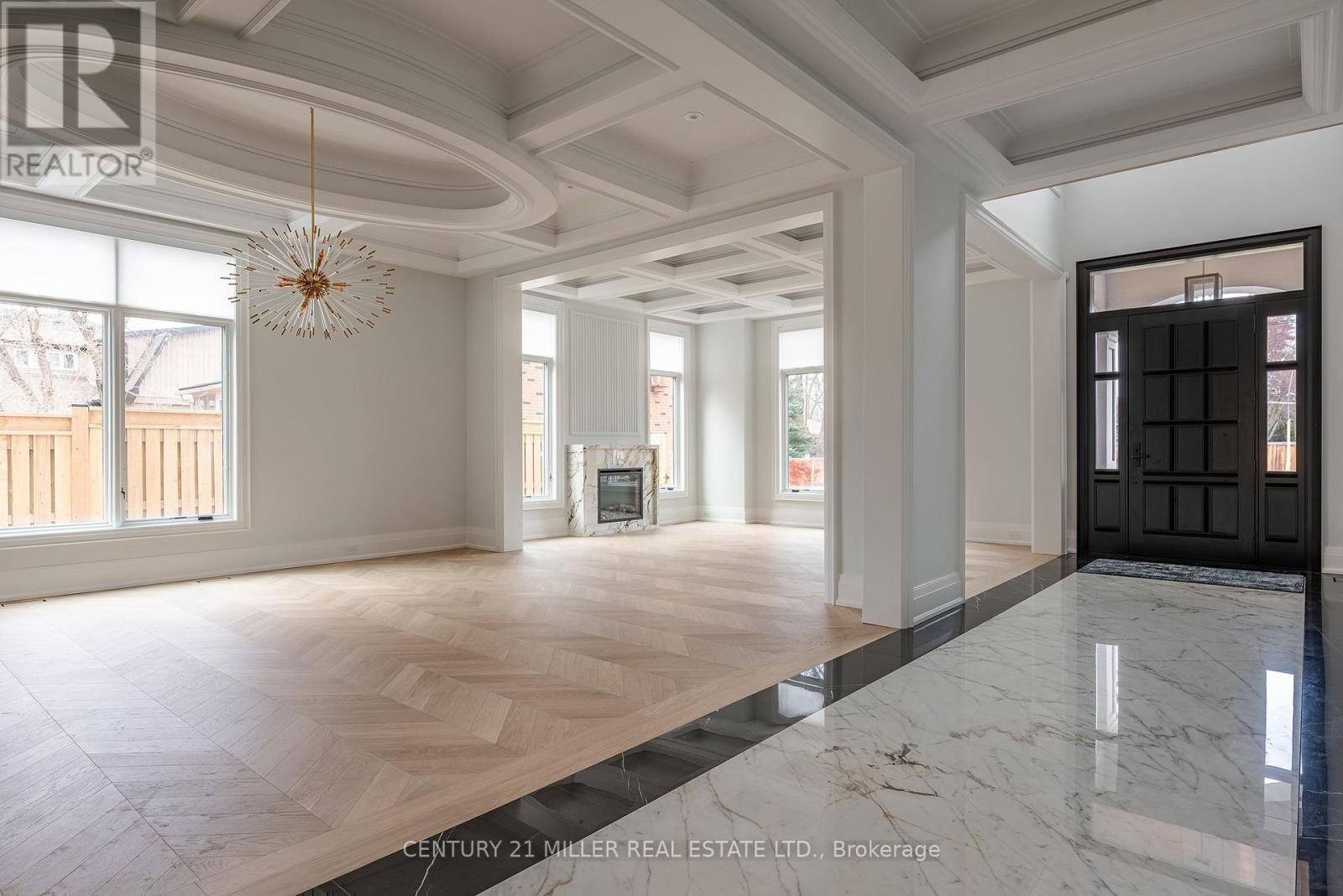 Property at 556 FOURTH LINE image 3