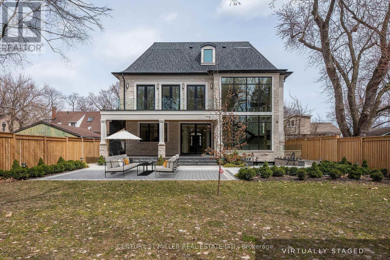 556 Fourth Line, Oakville (Wo West), Ontario  L6L 5A7 - Photo 41 - W12339326