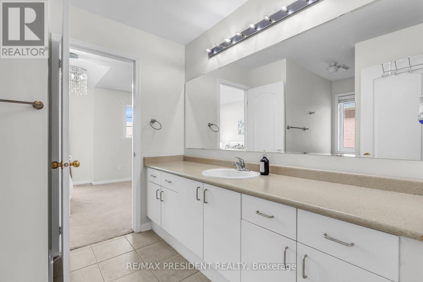 66 Bayhampton Drive, Brampton, Ontario  L6P 2S7 - Photo 28 - W12339329