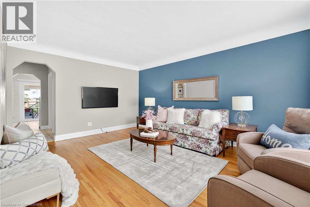 56 West 1st Street, Hamilton, Ontario  L9C 3C1 - Photo 4 - 40759539