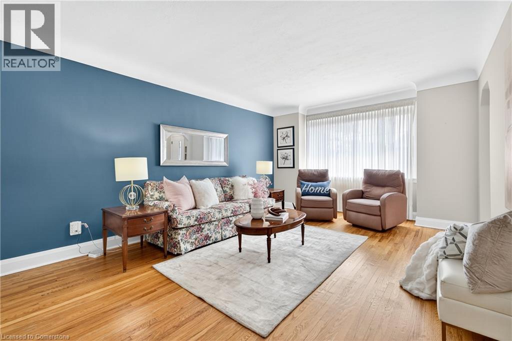 56 West 1st Street, Hamilton, Ontario  L9C 3C1 - Photo 5 - 40759539