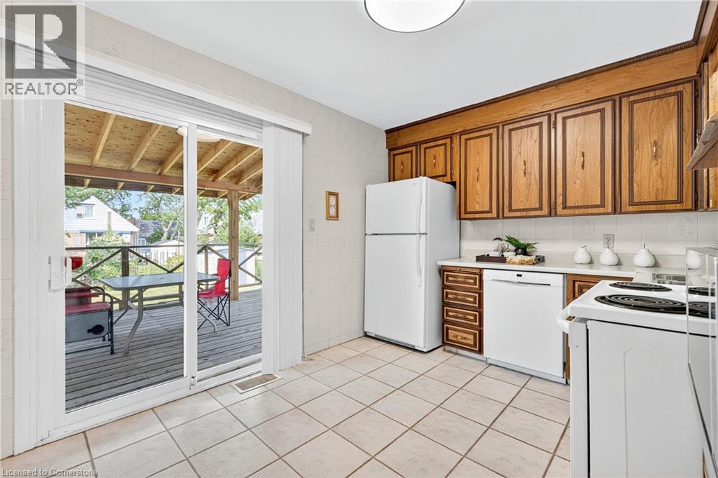 56 West 1st Street, Hamilton, Ontario  L9C 3C1 - Photo 7 - 40759539