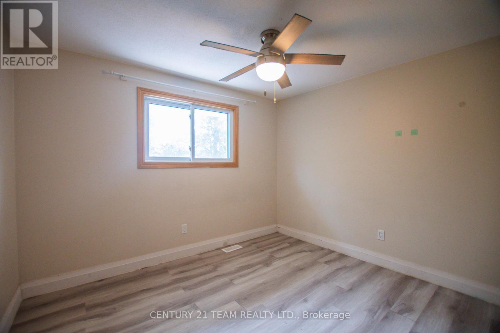 10 Sovereign Drive, North Bay, Ontario  P1A 2X9 - Photo 11 - X12339173