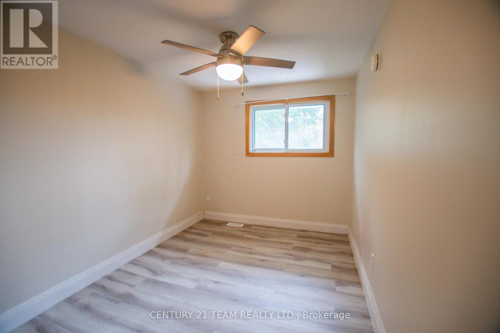 10 Sovereign Drive, North Bay, Ontario  P1A 2X9 - Photo 15 - X12339173