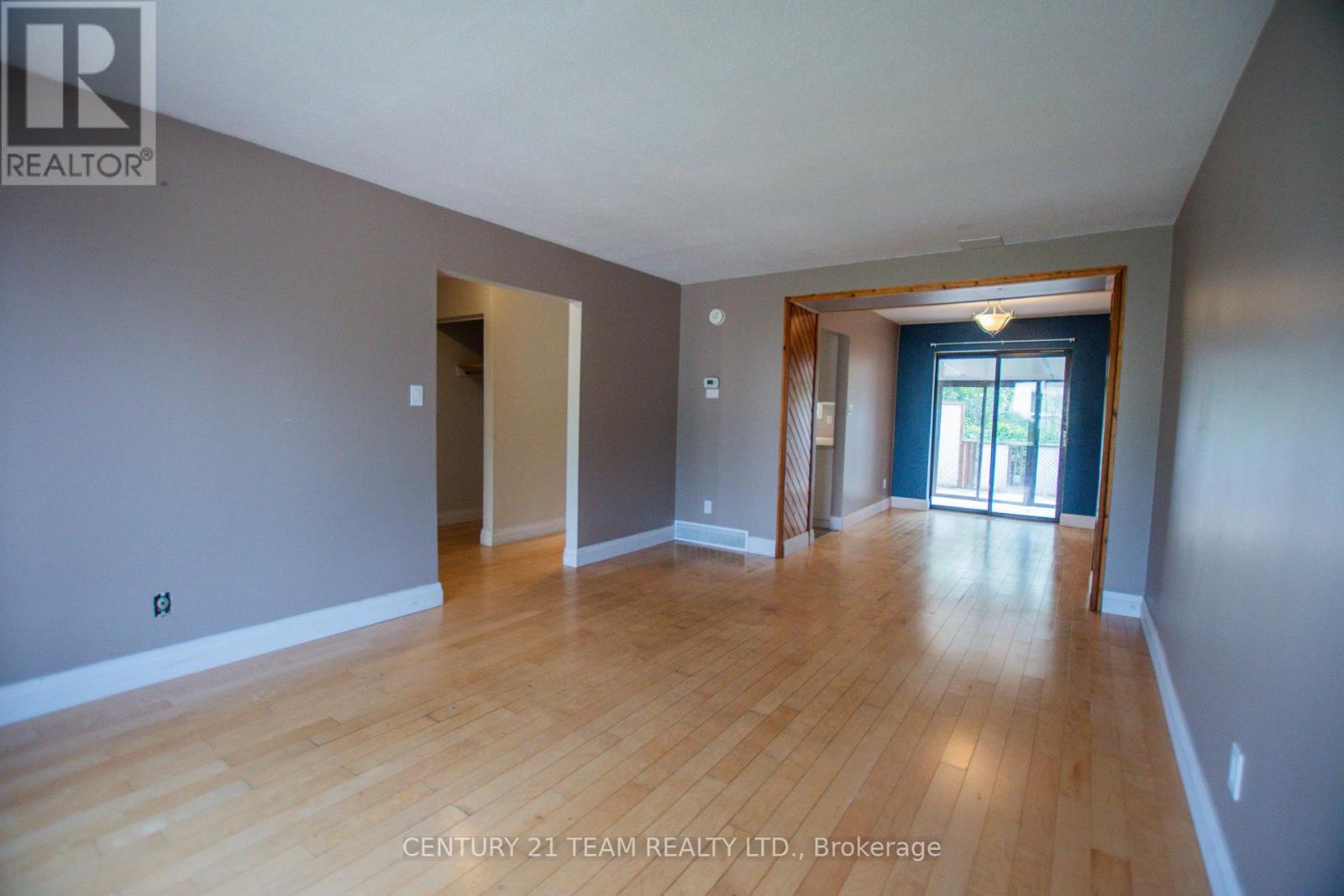 Property at 10 SOVEREIGN DRIVE image 2