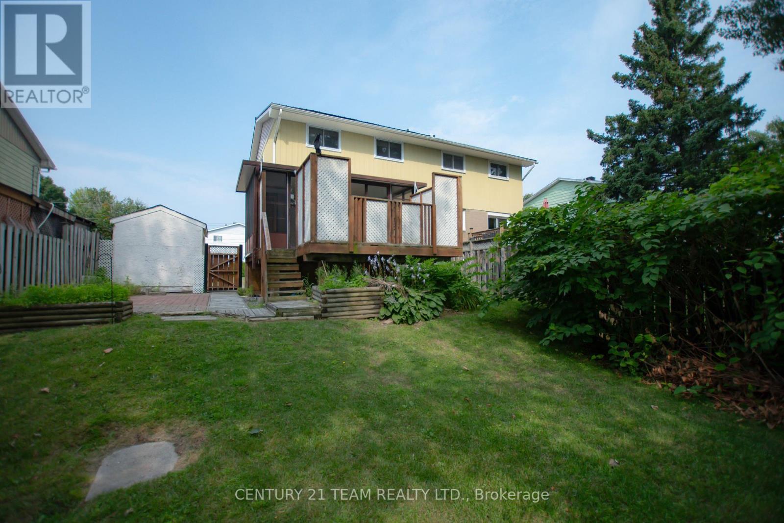 10 Sovereign Drive, North Bay, Ontario  P1A 2X9 - Photo 29 - X12339173