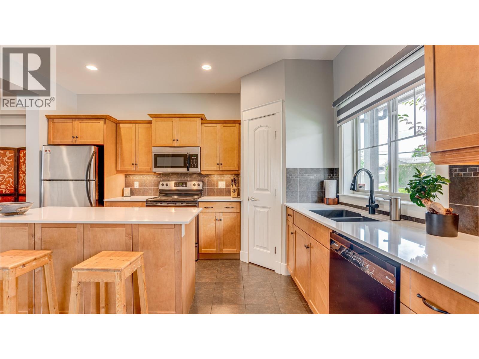 Property at 4724 Heritage Drive Unit# 1 image 5