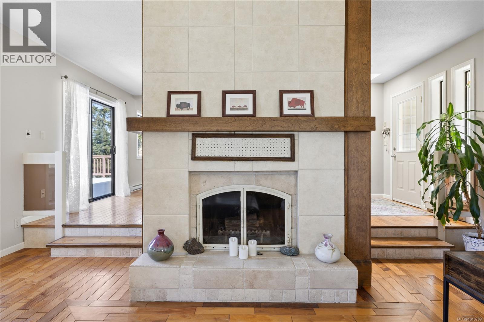 Property at 7496 Clark Cres image 3