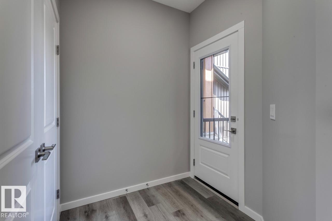 Property at 16 Chartres CL image 5