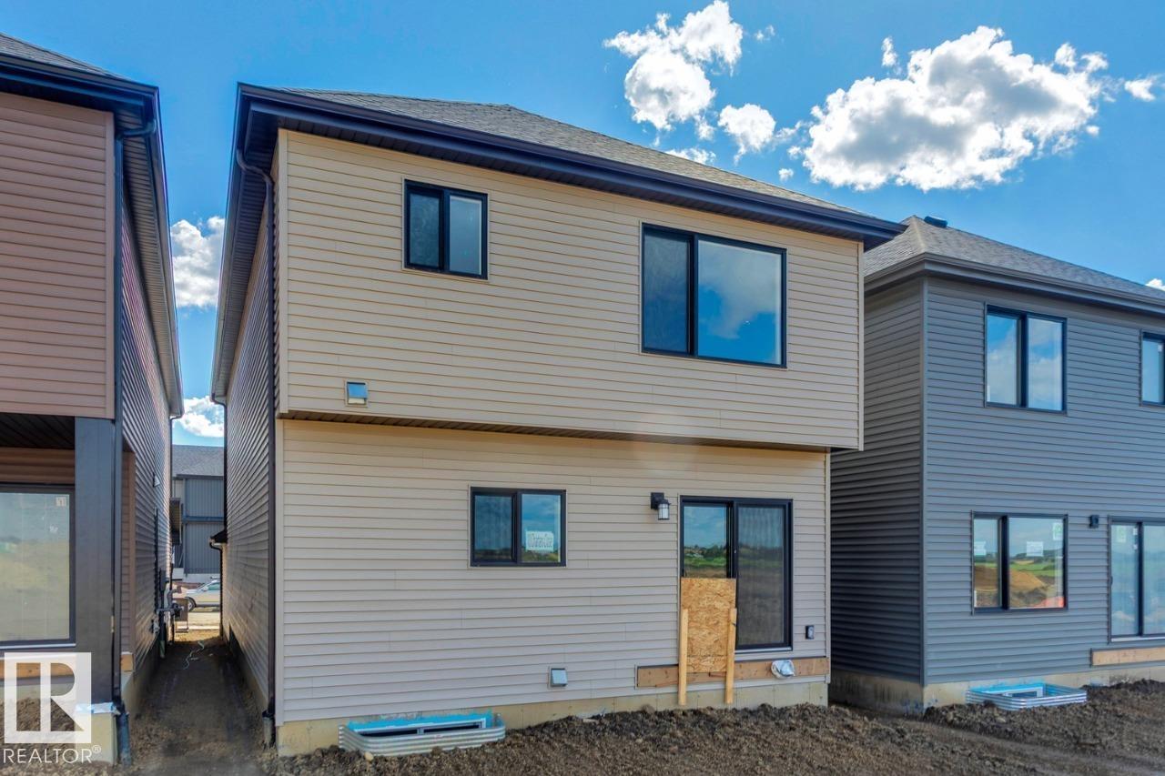 Property at 16 Chartres CL image 3