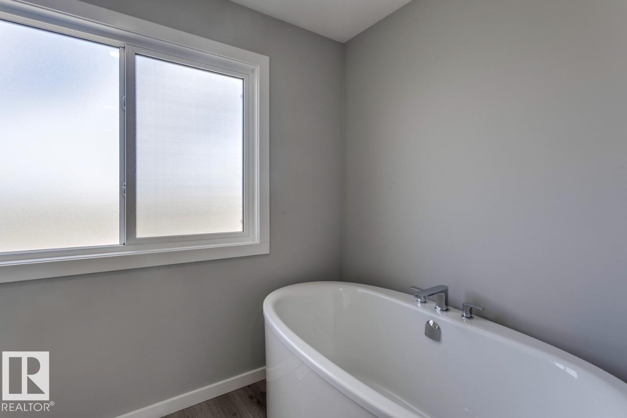 16 Chartres Cl, St. Albert, Alberta  T8N 0R6 - Photo 34 - E4435977