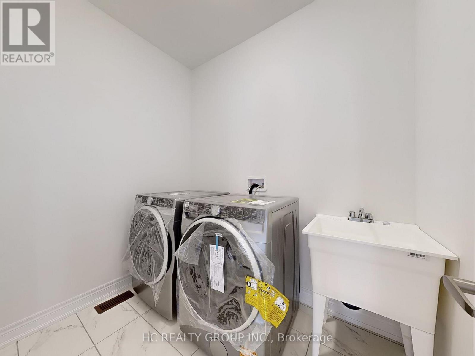2941 Grindstone Crescent, Pickering, Ontario  L1X 0R5 - Photo 31 - E12328324