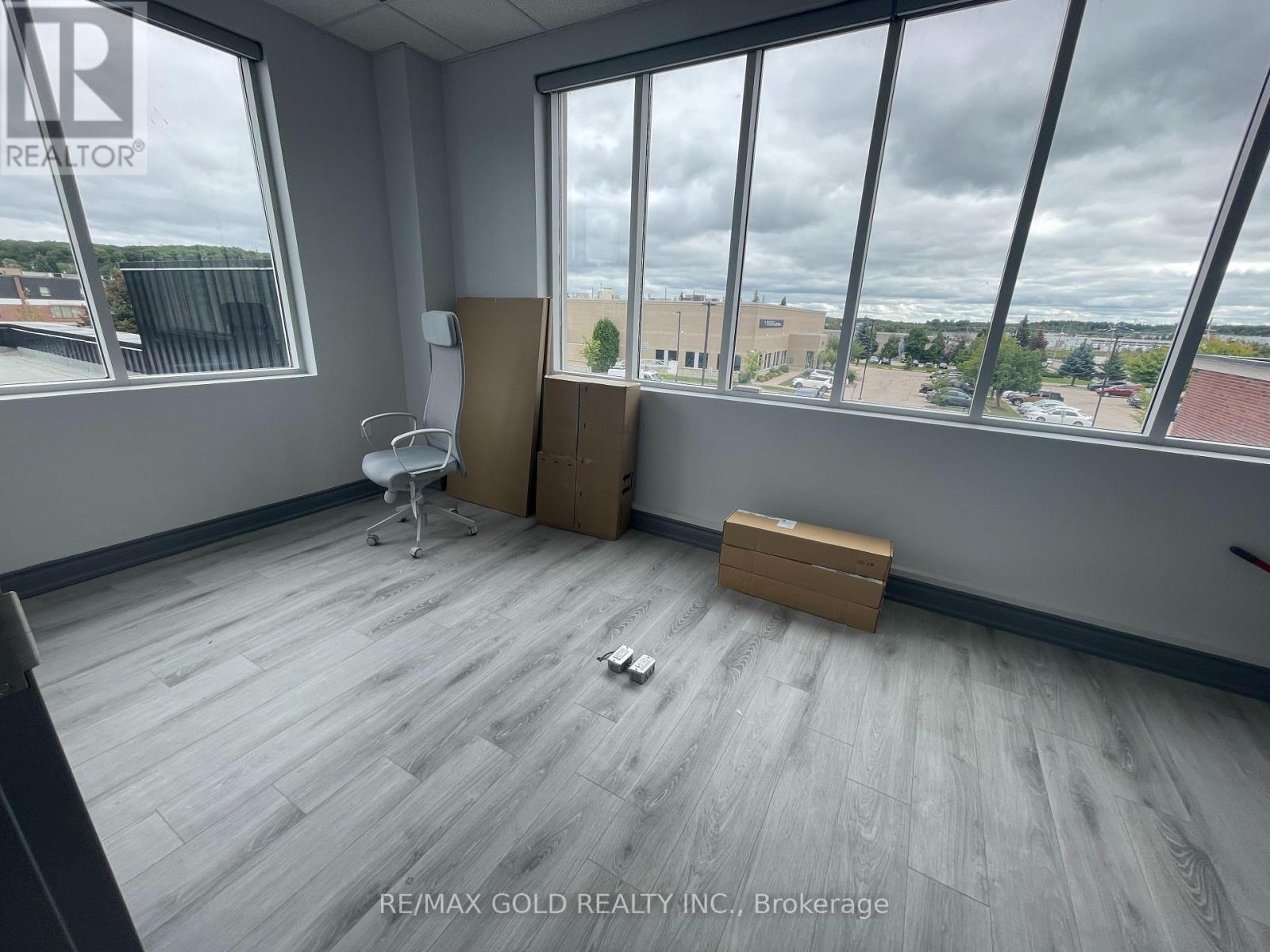 9 - 1241 Strasburg Road, Kitchener, Ontario  N2R 1S6 - Photo 12 - X12260784