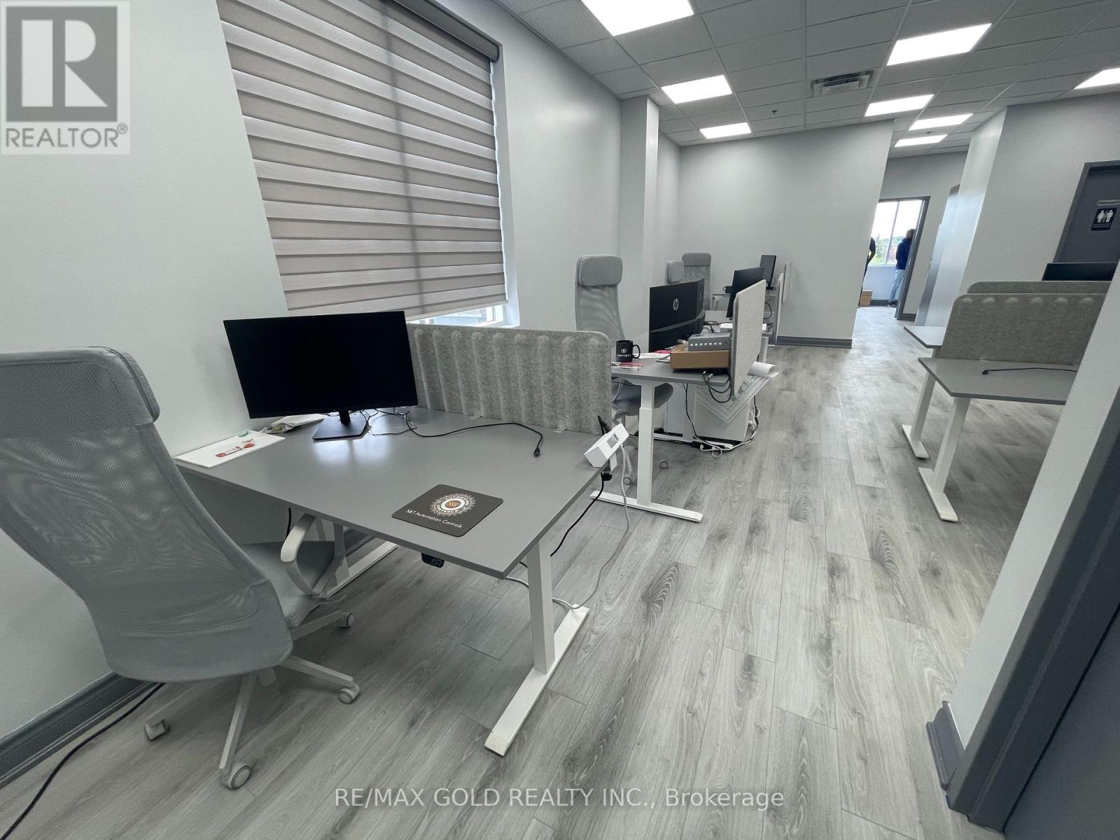 9 - 1241 Strasburg Road, Kitchener, Ontario  N2R 1S6 - Photo 18 - X12260784
