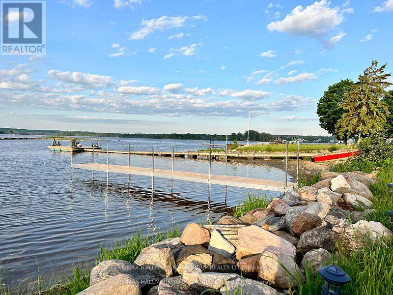 42 Lighthouse Crescent, Tay, Ontario  L0K 2A0 - Photo 3 - S12333000