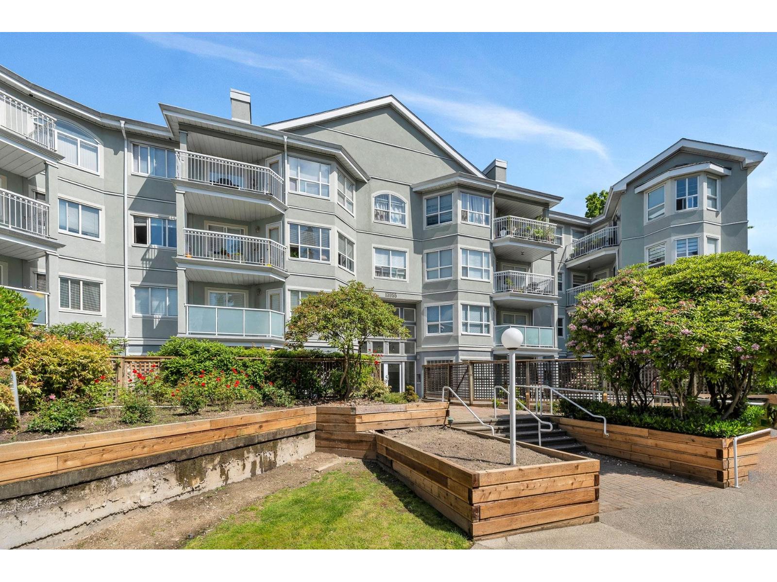 201 13955 Laurel Drive, Surrey, British Columbia  V3T 1A8 - Photo 1 - R3036022