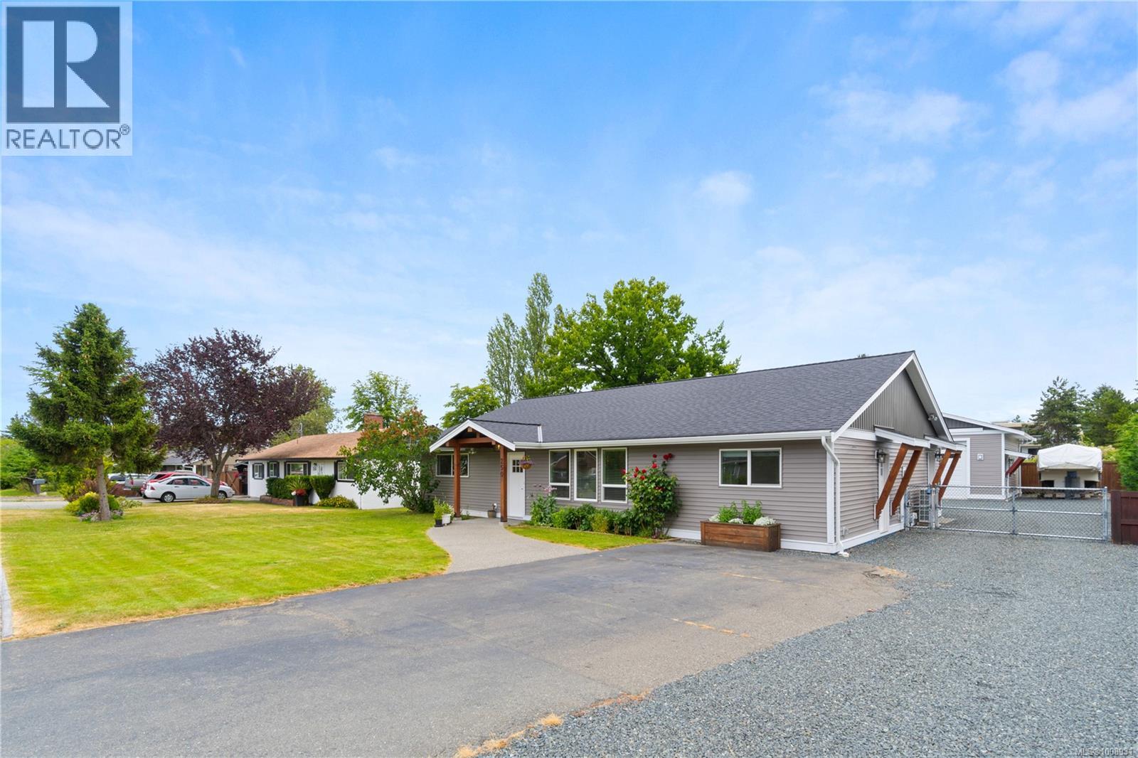 250 Cedar St, Parksville, British Columbia  V9P 1J1 - Photo 4 - 1008931