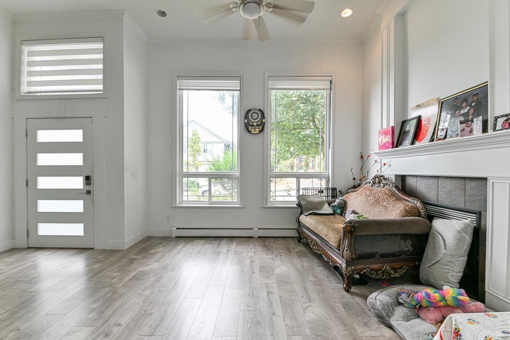 6798 146b Street, Surrey, British Columbia V3S 0Z4 - Photo 3 - R3035564