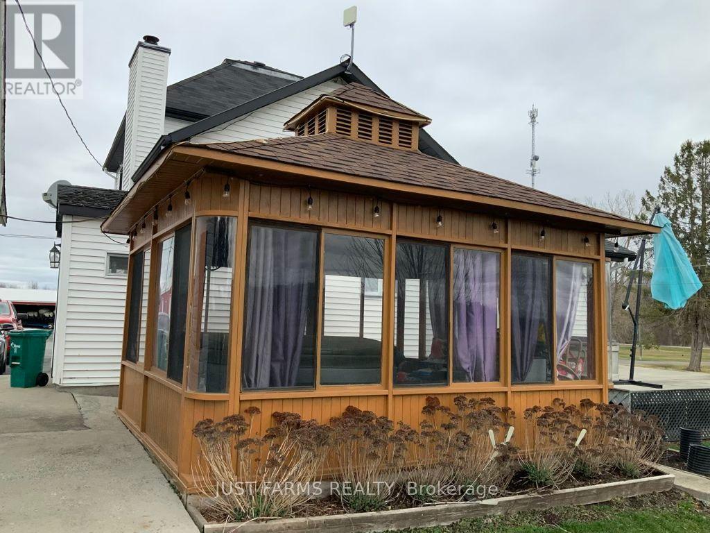 436 St.thomas Road, Russell, Ontario  K0A 1W0 - Photo 35 - X12339451