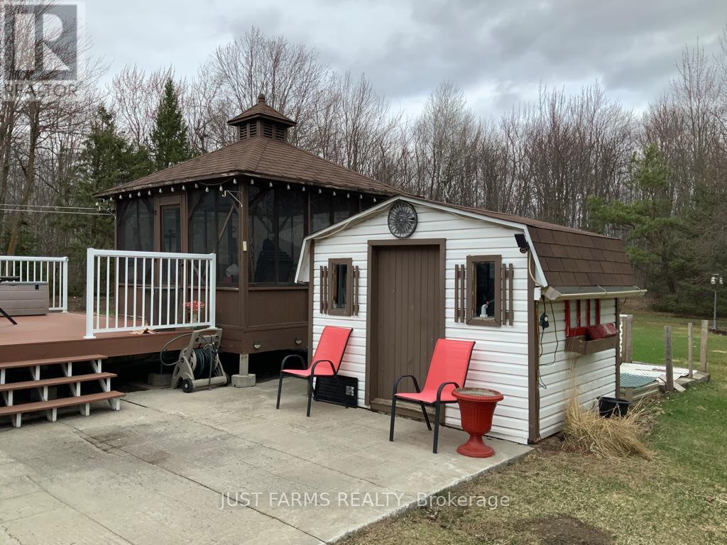 436 St.thomas Road, Russell, Ontario  K0A 1W0 - Photo 40 - X12339451