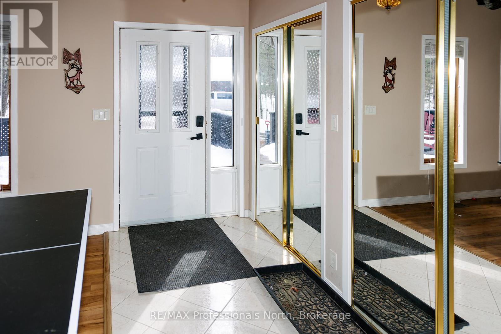15111 Highway 35, Minden Hills, Ontario  K0M 2K0 - Photo 5 - X12081229
