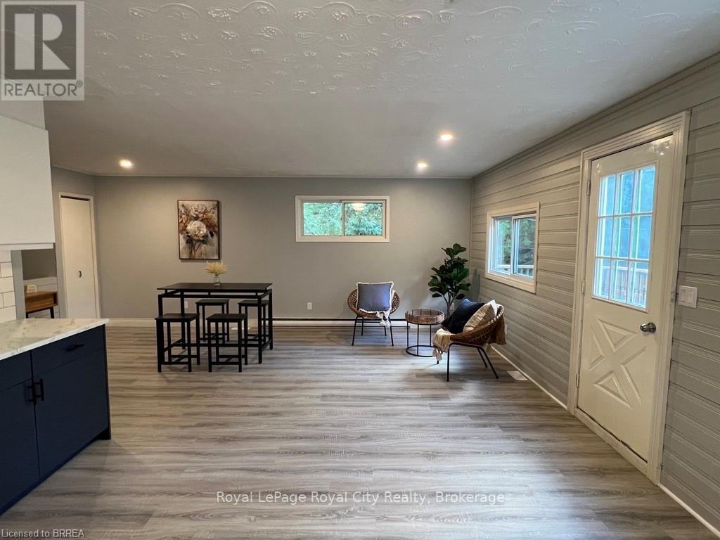 48 Harpur Drive, Northern Bruce Peninsula, Ontario  N0H 2R0 - Photo 9 - X12125555