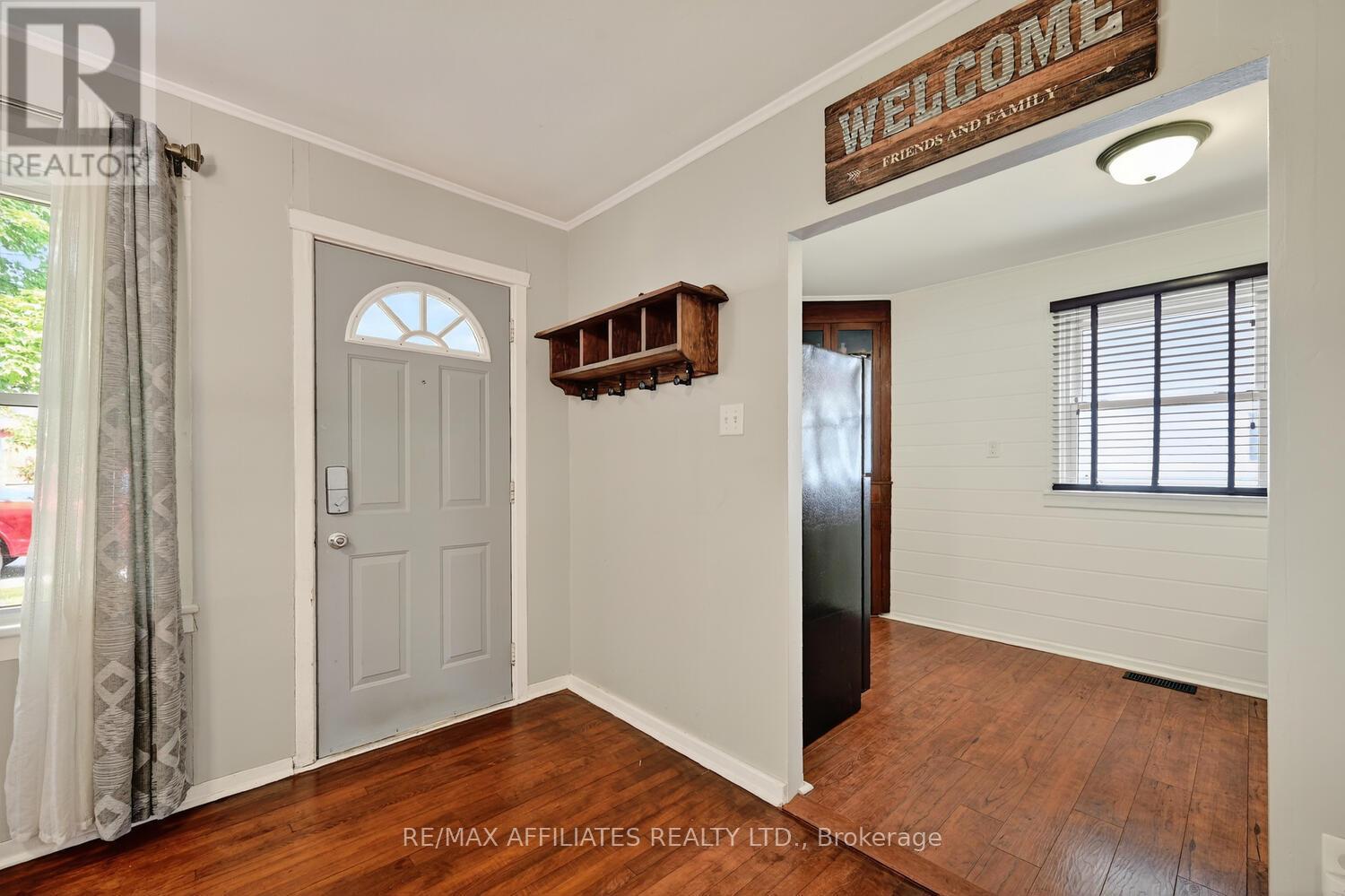 Property at 40 OAK STREET image 4