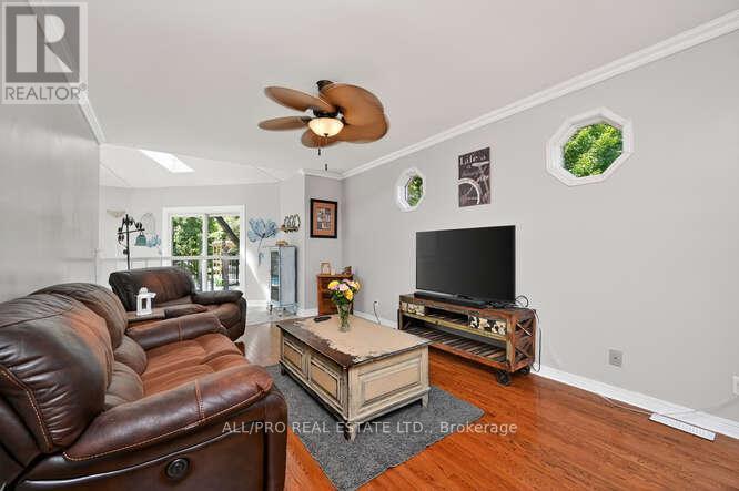 1144 Rideau Bend Crescent, Ottawa, Ontario  K4M 1B5 - Photo 10 - X12339449