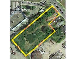 118 WILSON STREET W, Perth, Ontario