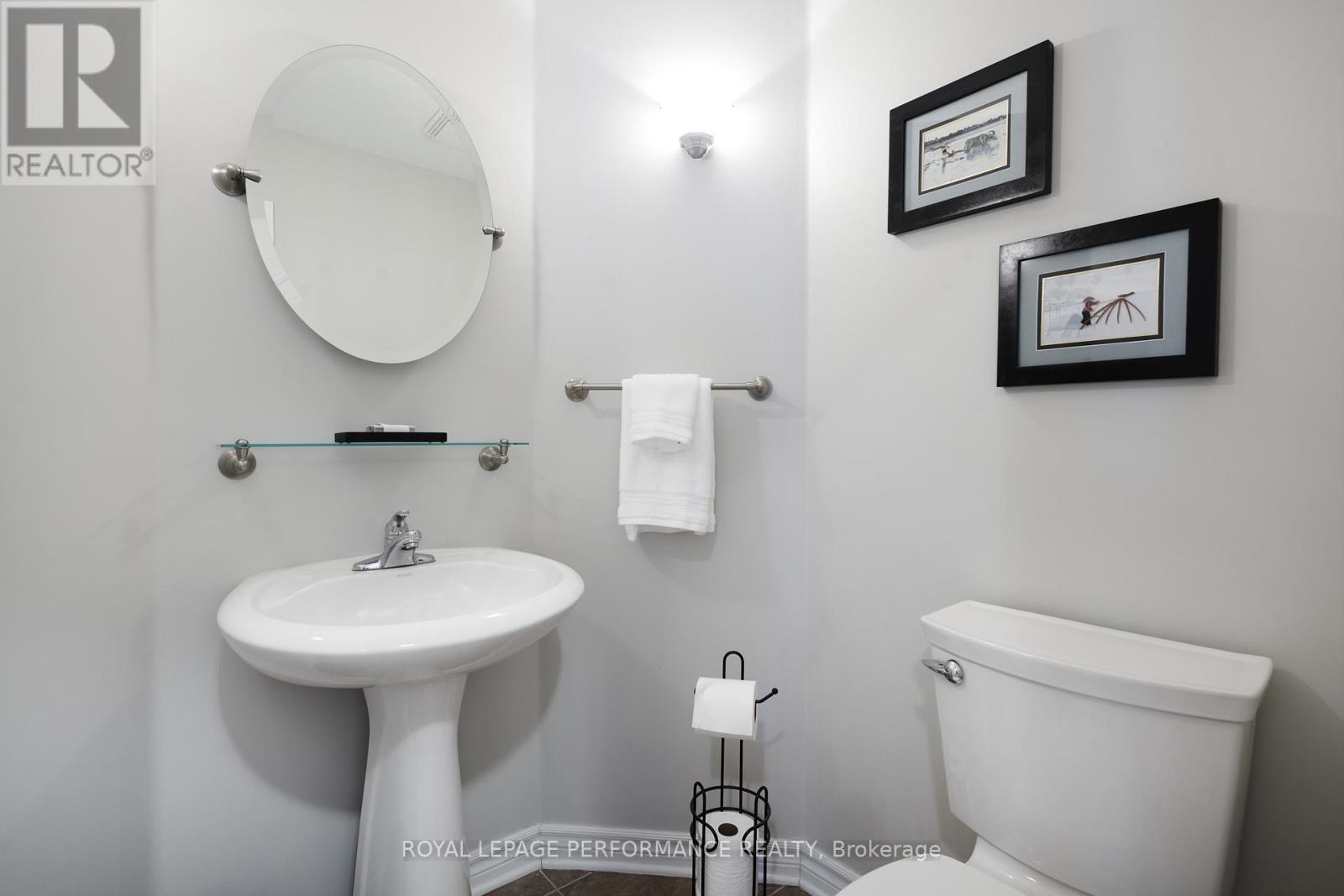 815 Long Point Circle, Ottawa, Ontario  K1T 4H6 - Photo 13 - X12339531