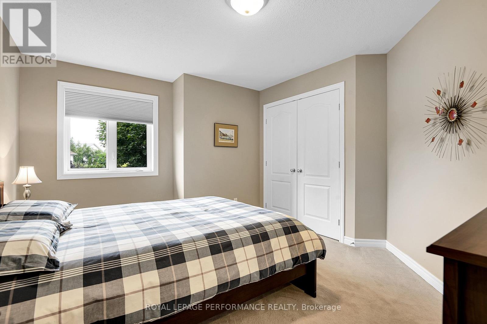 815 Long Point Circle, Ottawa, Ontario  K1T 4H6 - Photo 20 - X12339531