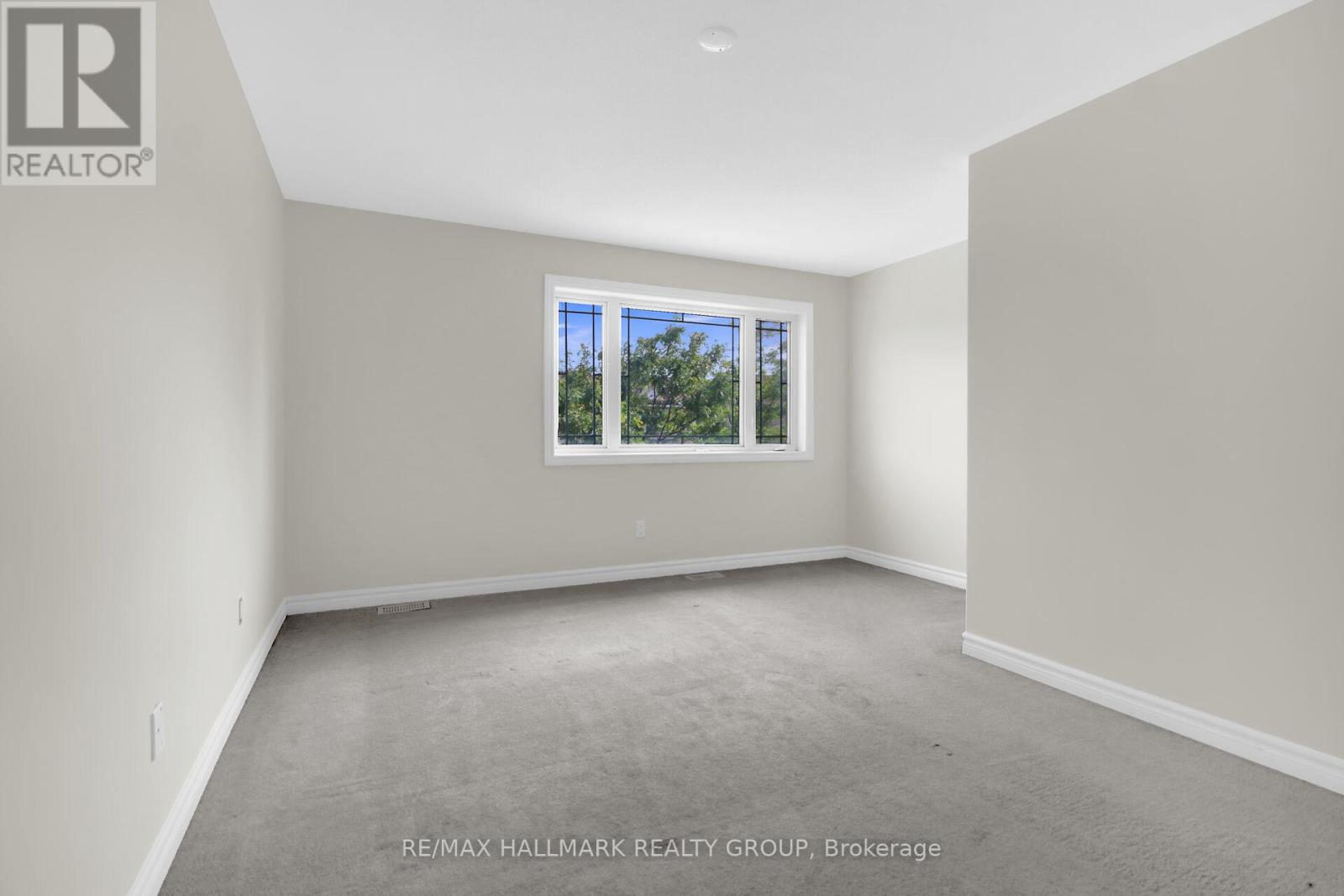418 Temiskaming Crescent, Ottawa, Ontario  K2J 0V4 - Photo 21 - X12339542
