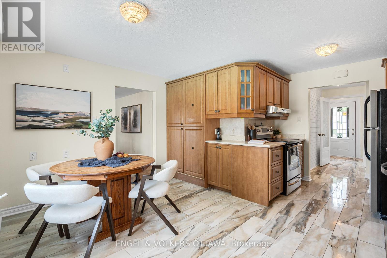16 Benson Street, Ottawa, Ontario  K2E 5J5 - Photo 14 - X12339566