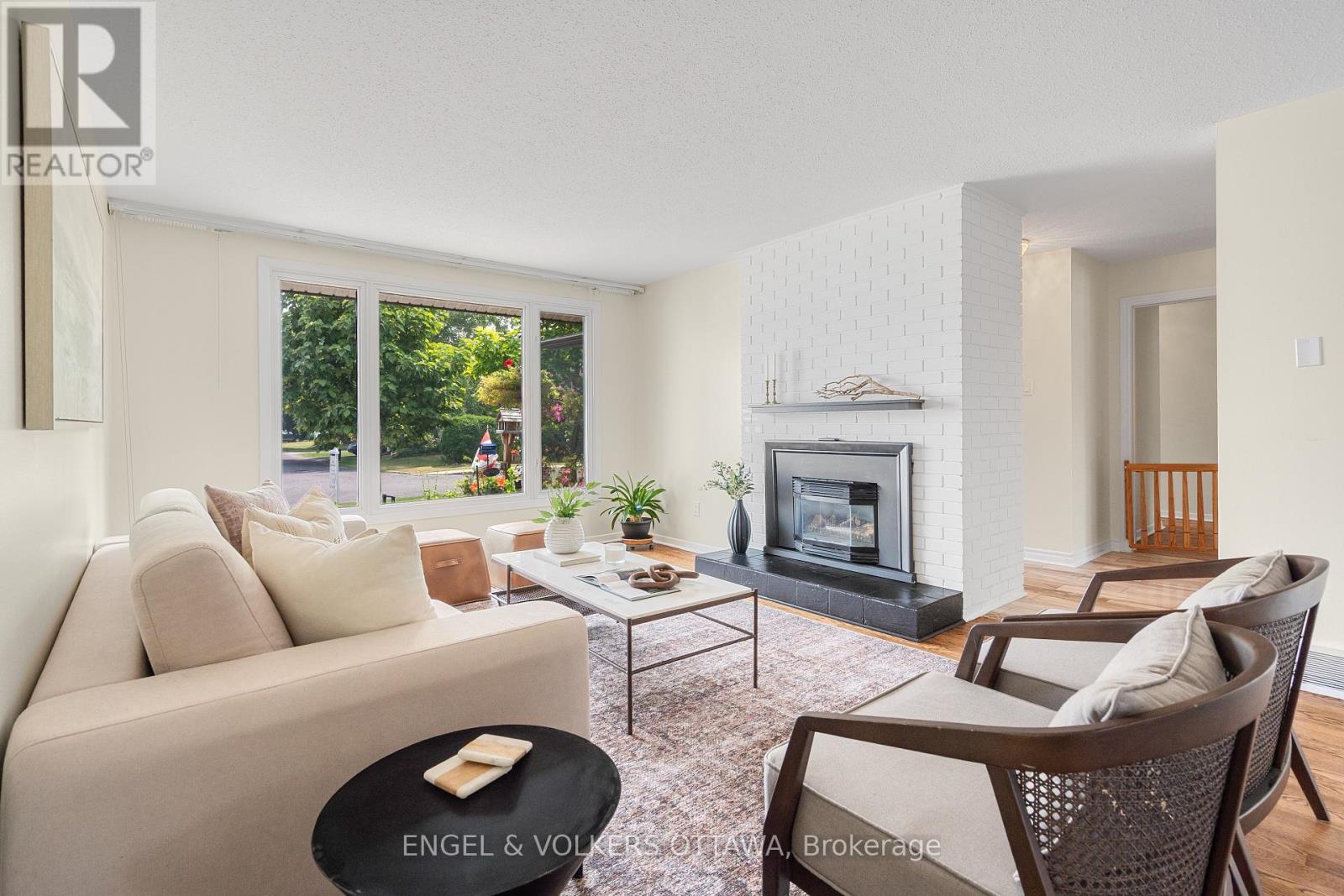 16 Benson Street, Ottawa, Ontario  K2E 5J5 - Photo 9 - X12339566