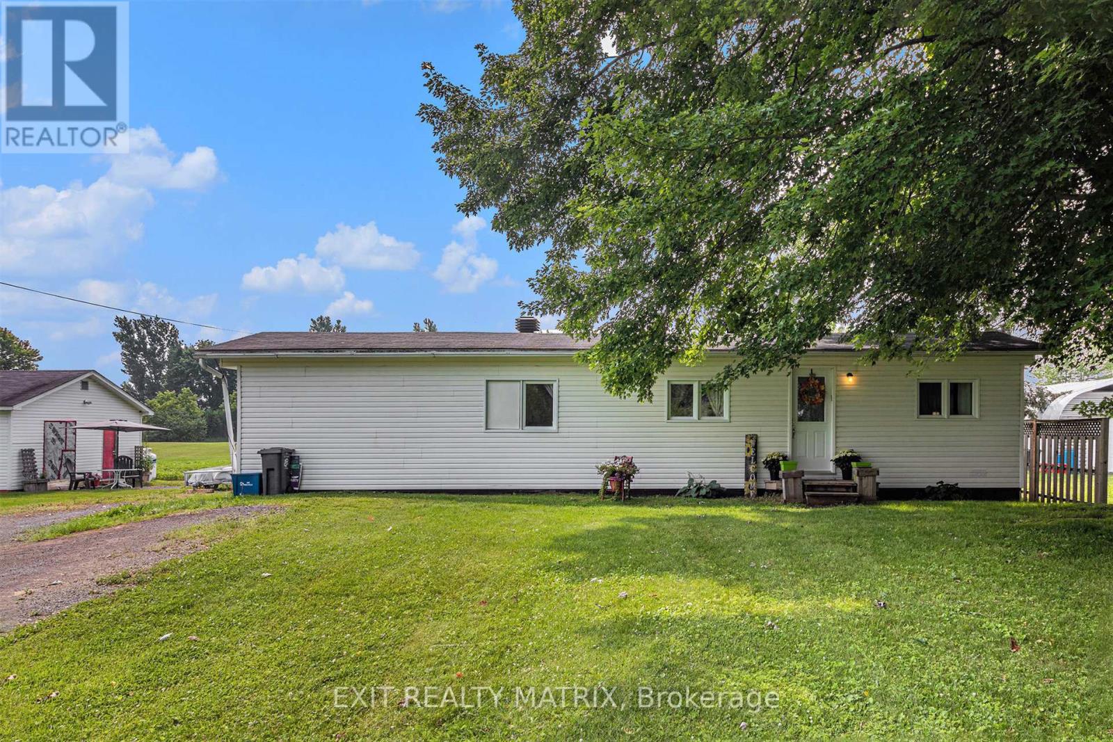 870 CONCESSION 1 ROAD, Alfred and Plantagenet, Ontario